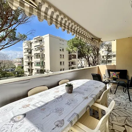 Bright And Quiet Near The Sea アパート *