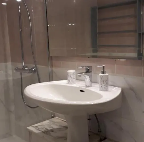 Bright And Quiet Near The Sea * Saint-Raphaël